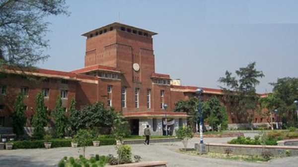 राष्ट्रीय शिक्षा नीति 2020 को देश में सबसे पहले दिल्ली विश्वविद्यालय ने अपनाया